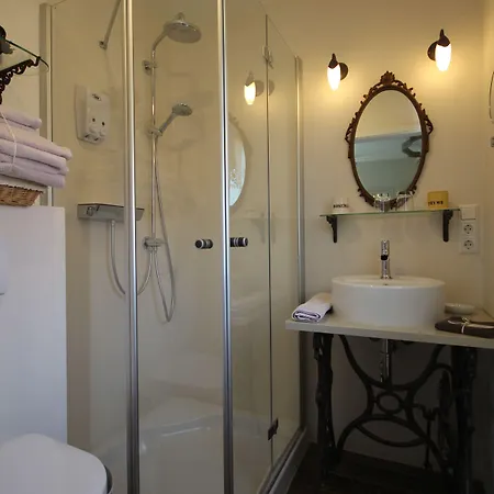 No.31 Im Rosengarten Pensión 4*